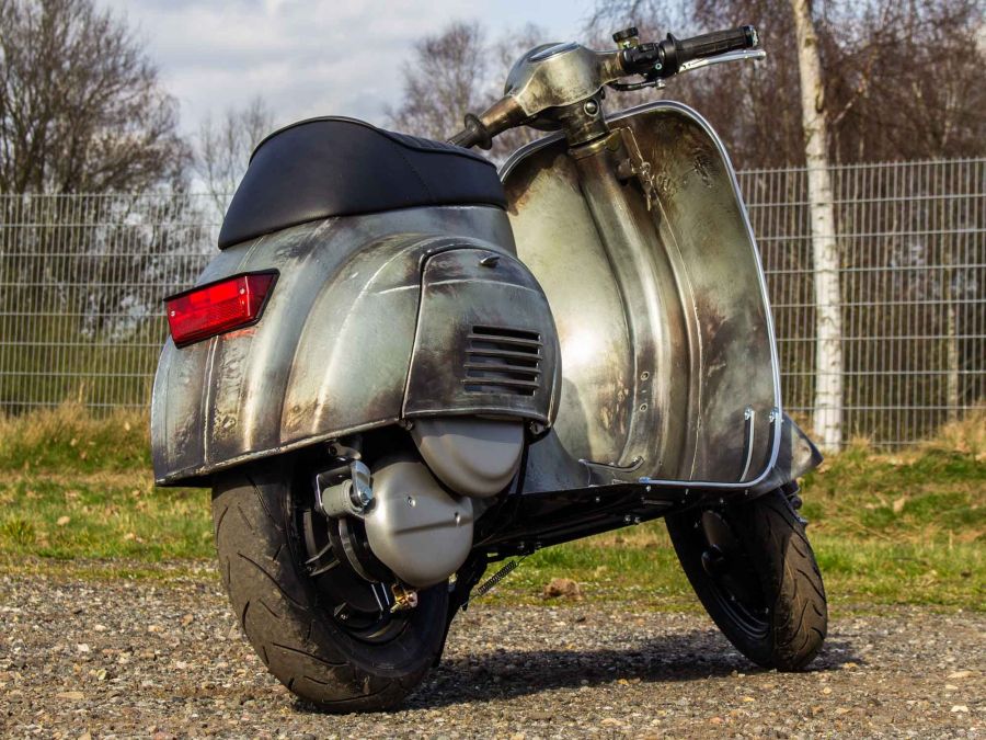 Electric Vespa 125 Rawstyle