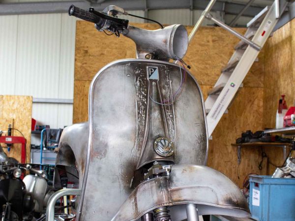 Vespa Rawstyle Lackierungen