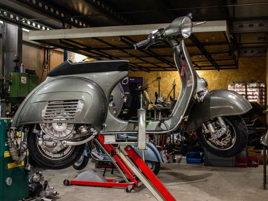 Vespa GS 244 Conversion