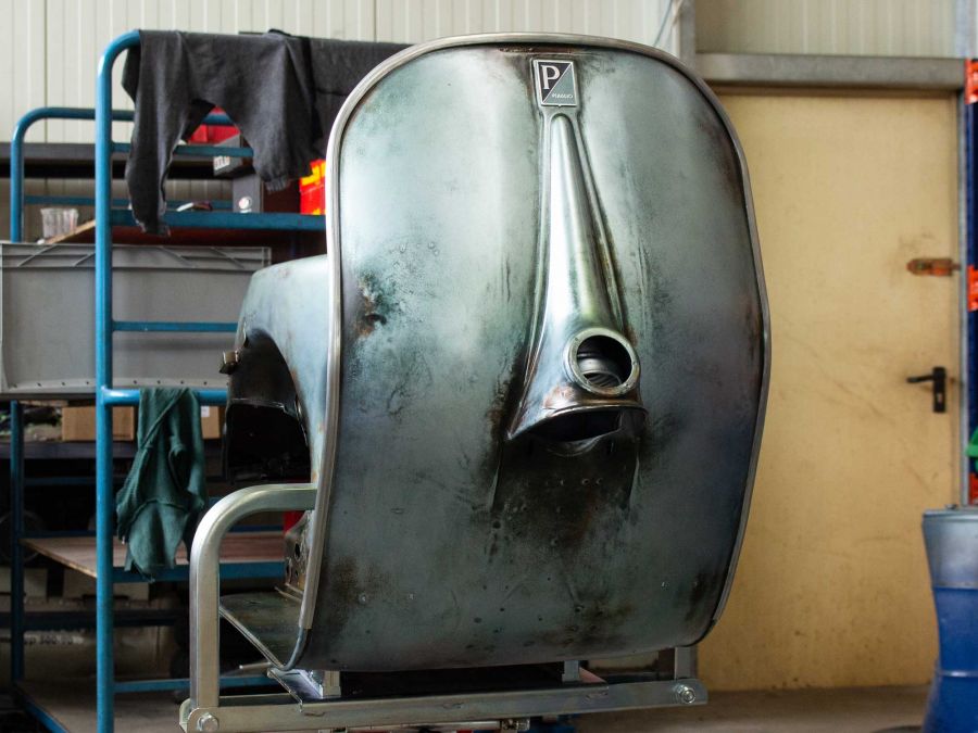 Custom Vespa VNB 260 Azzurro Metallizzato