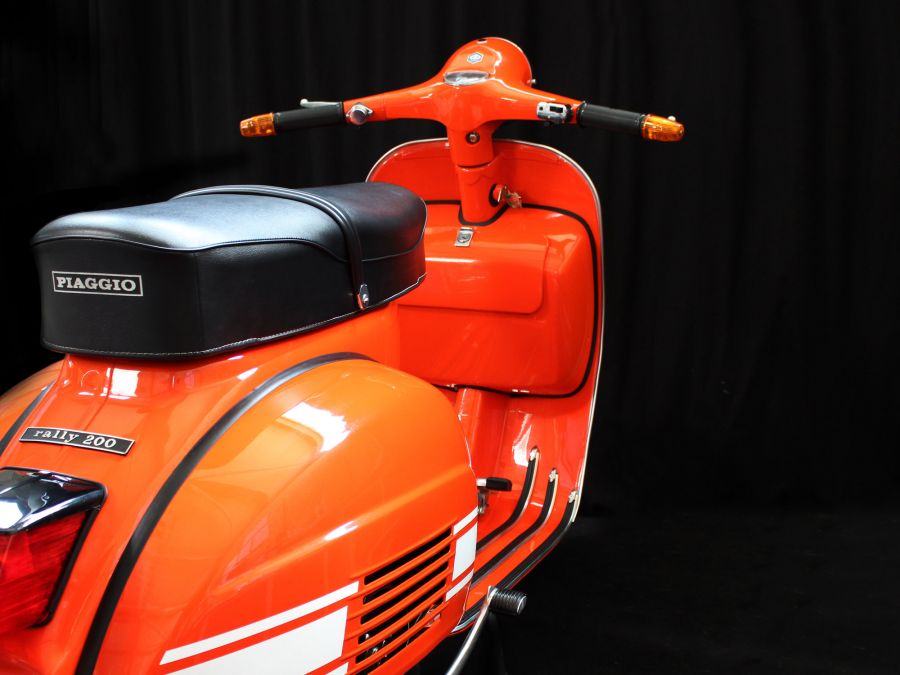 Vespa Rally 200 Restauration