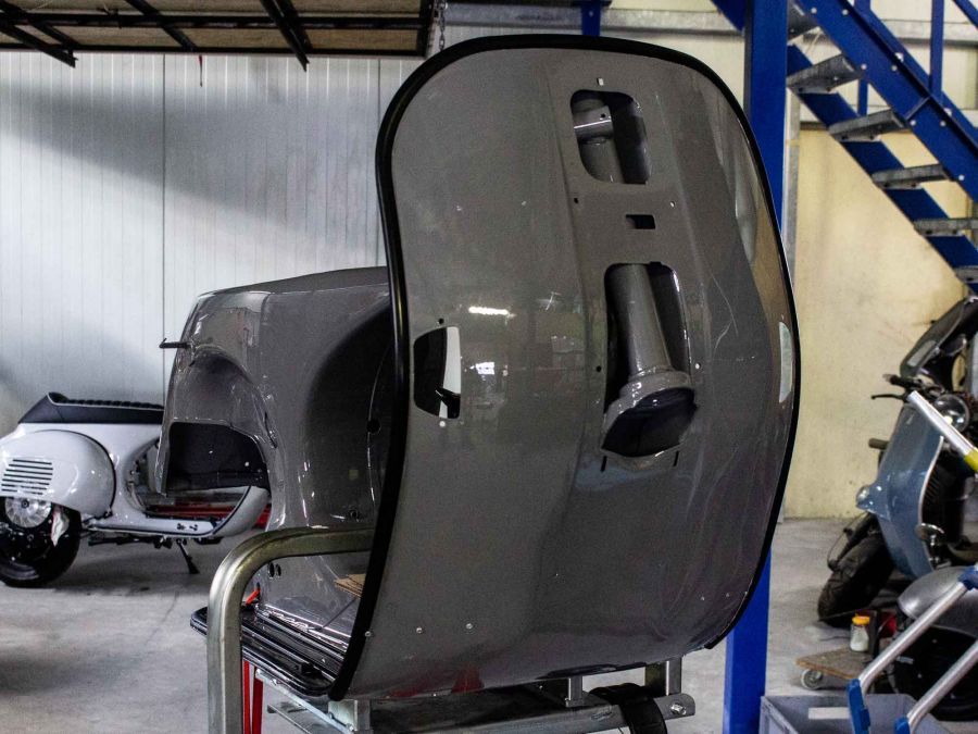 Custom Vespa PX 221 Sport