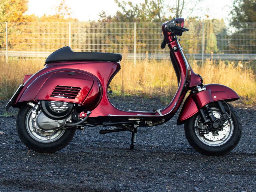Custom Vespa V 200 Superlow