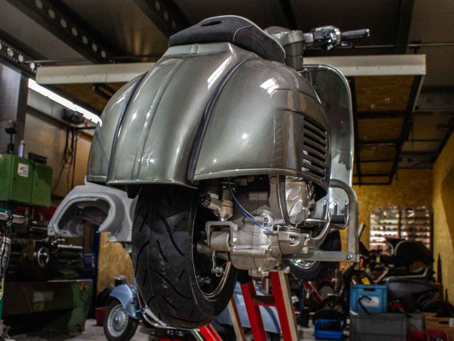 Vespa GS 244 Conversion