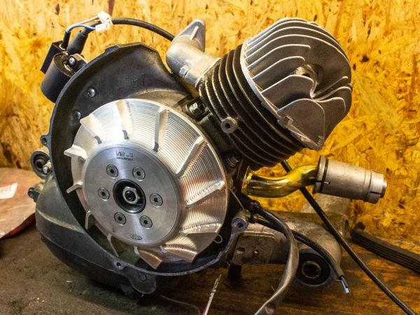 Vorschau: Vespa V50 1. Serie Restauration Vorschau: Vespa V50 1. Serie Restauration