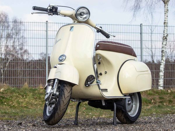 Vorschau: Custom Vespa VNB 125 Avorio 909 Vorschau: Custom Vespa VNB 125 Avorio 909