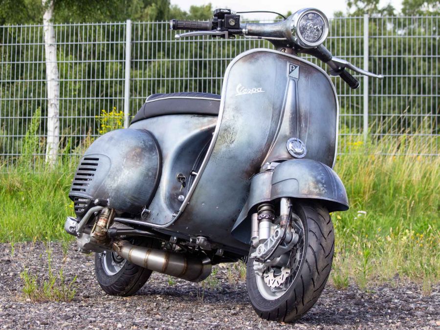 Custom Vespa VNB 244 Rawstyle