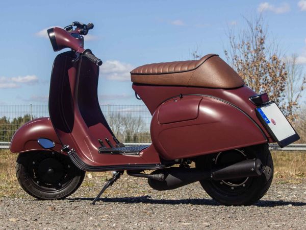 Vorschau: Vespa VNB 244 Schwarzrot Vorschau: Vespa VNB 244 Schwarzrot